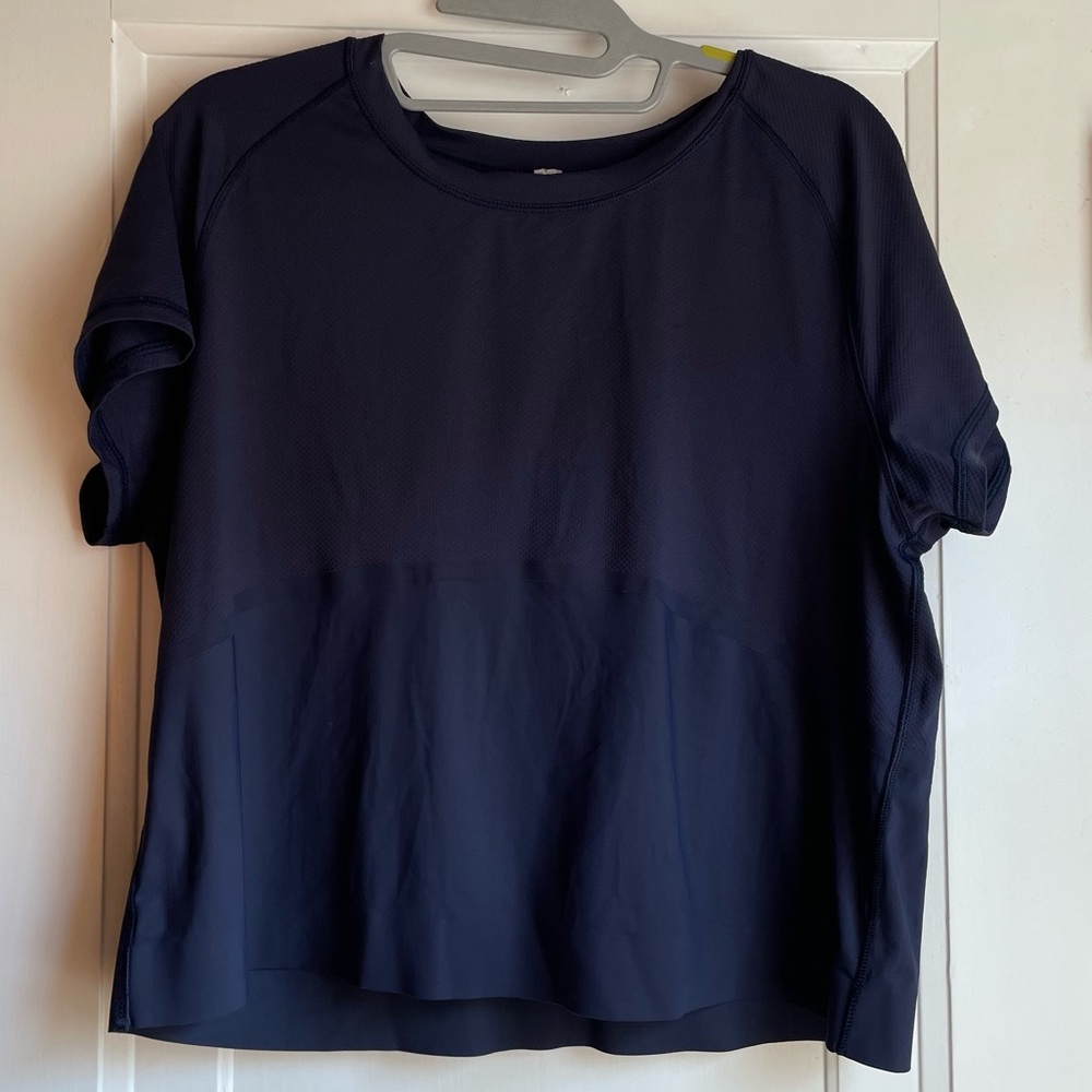 Lululemon Navy Synthetic Run Crop Top
